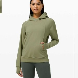 Lululemon Scuba Pullover Hoodie in Rosemary Green, size 4